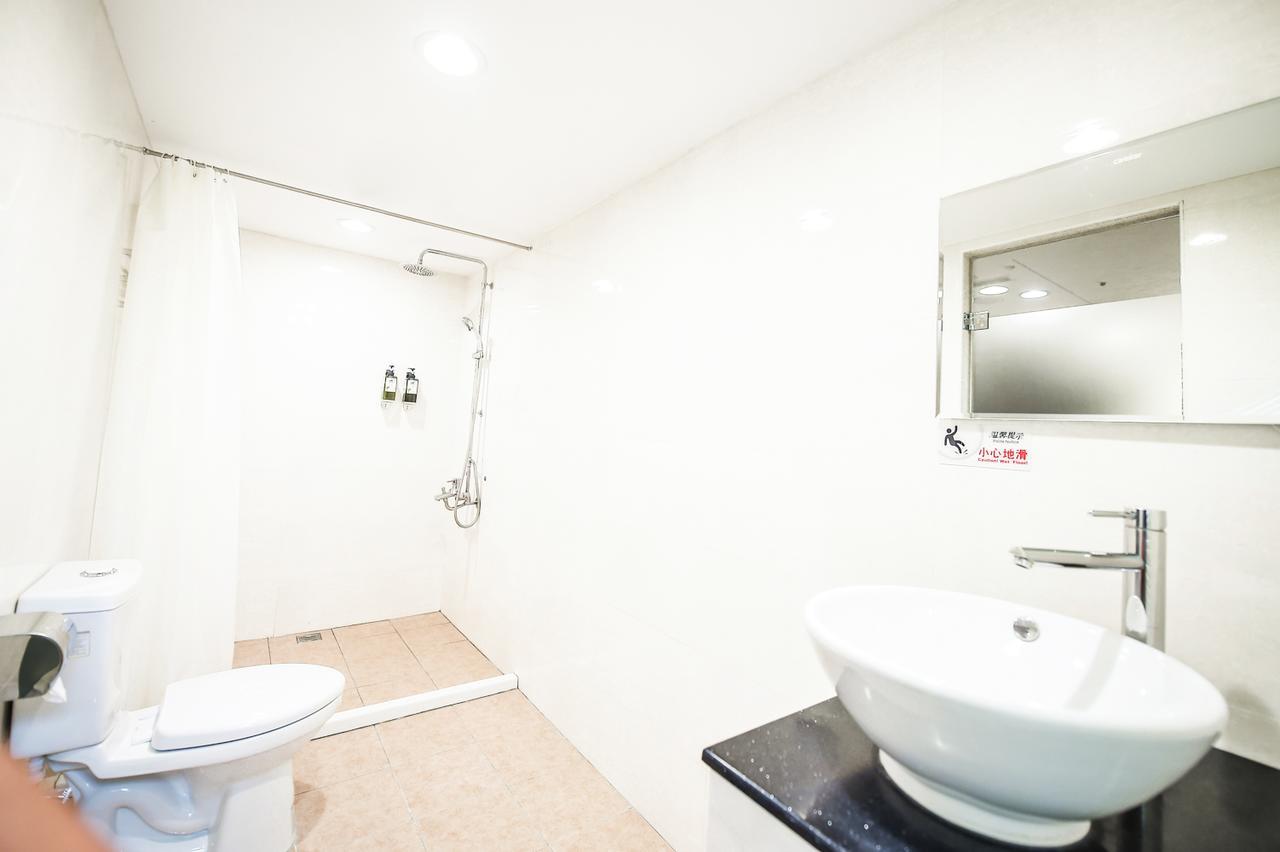 Hosin Hotel Тайджун Екстериор снимка