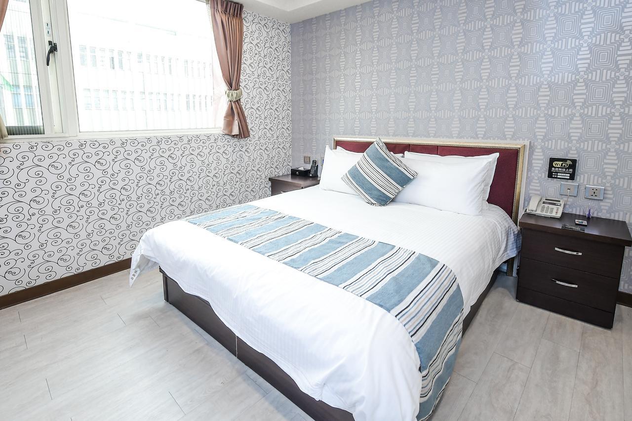 Hosin Hotel Тайджун Екстериор снимка