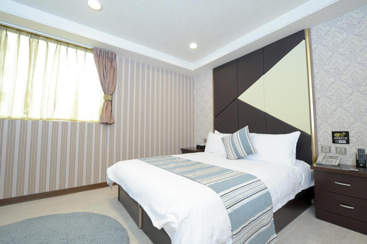 Hosin Hotel Тайджун Екстериор снимка